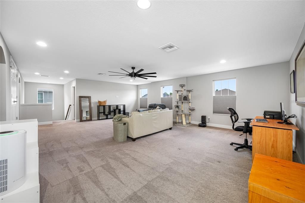 For Sale: $694,900 (5 beds, 3 baths, 3336 Square Feet)