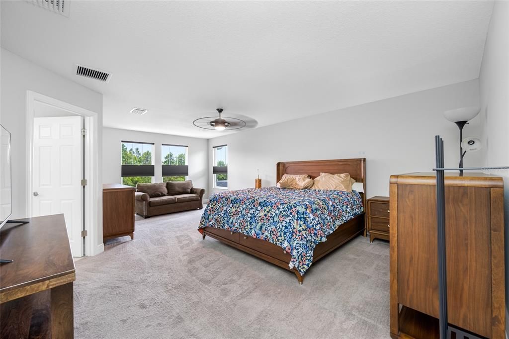 For Sale: $694,900 (5 beds, 3 baths, 3336 Square Feet)