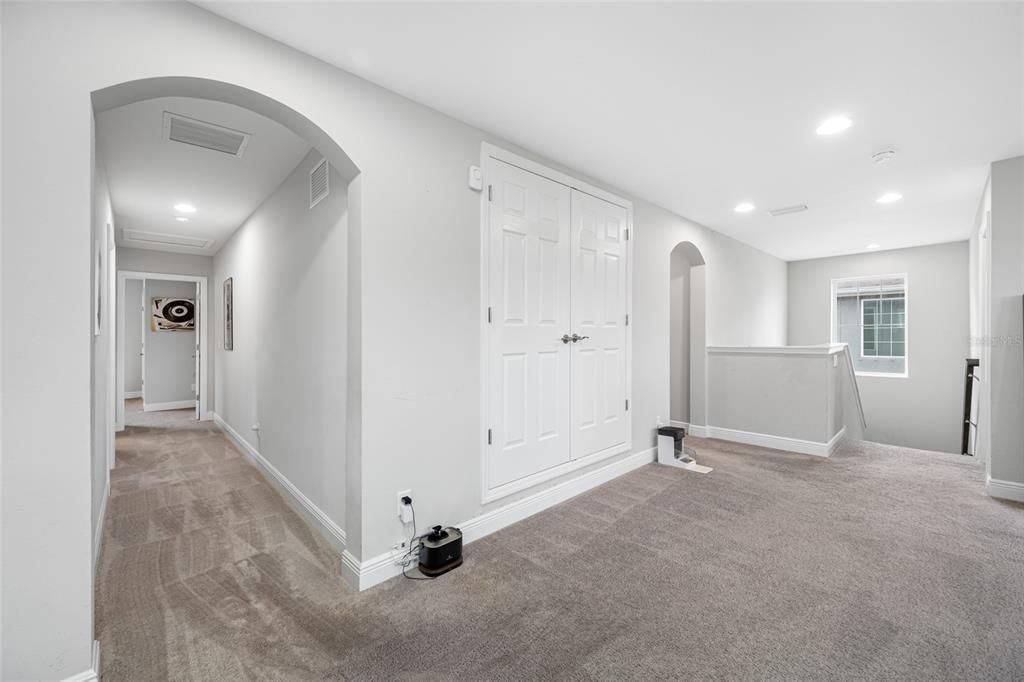 For Sale: $694,900 (5 beds, 3 baths, 3336 Square Feet)