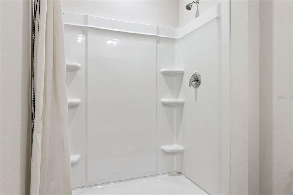 For Sale: $300,490 (4 beds, 2 baths, 1498 Square Feet)