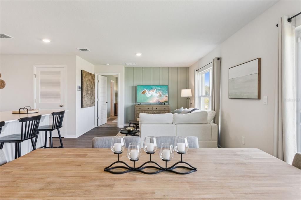 For Sale: $300,490 (4 beds, 2 baths, 1498 Square Feet)