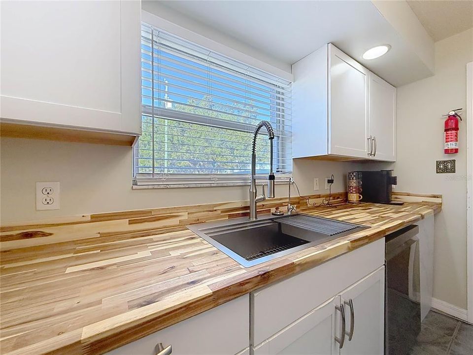 For Sale: $875,000 (4 beds, 5 baths, 2848 Square Feet)