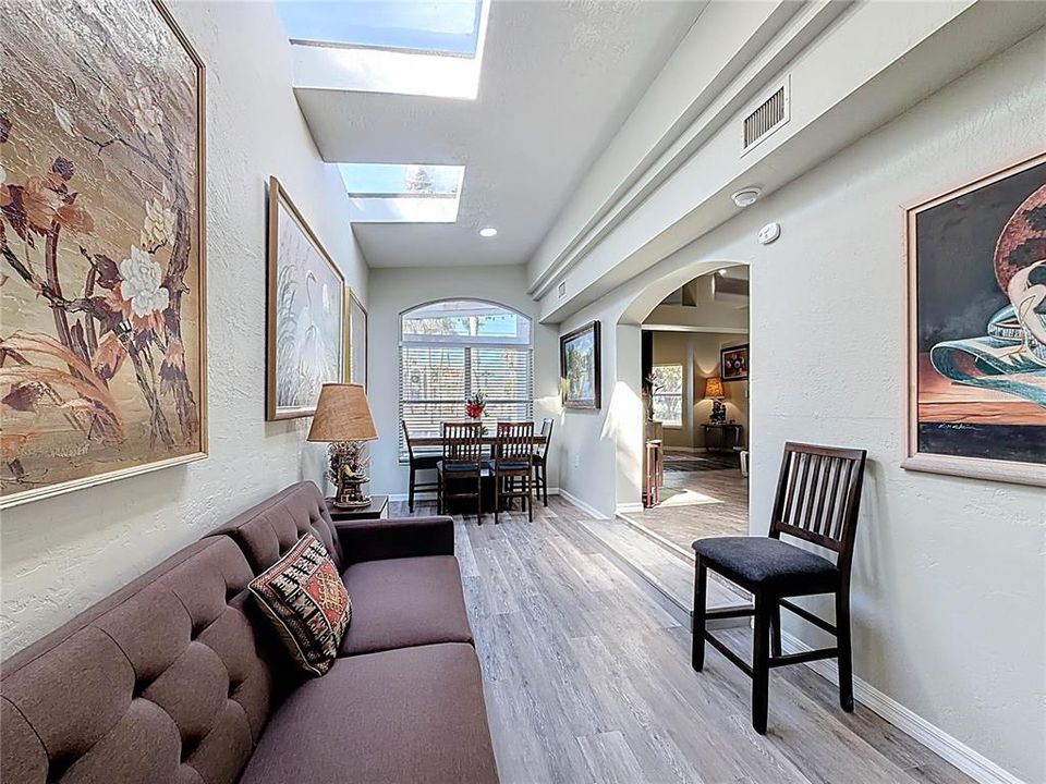 For Sale: $875,000 (4 beds, 5 baths, 2848 Square Feet)