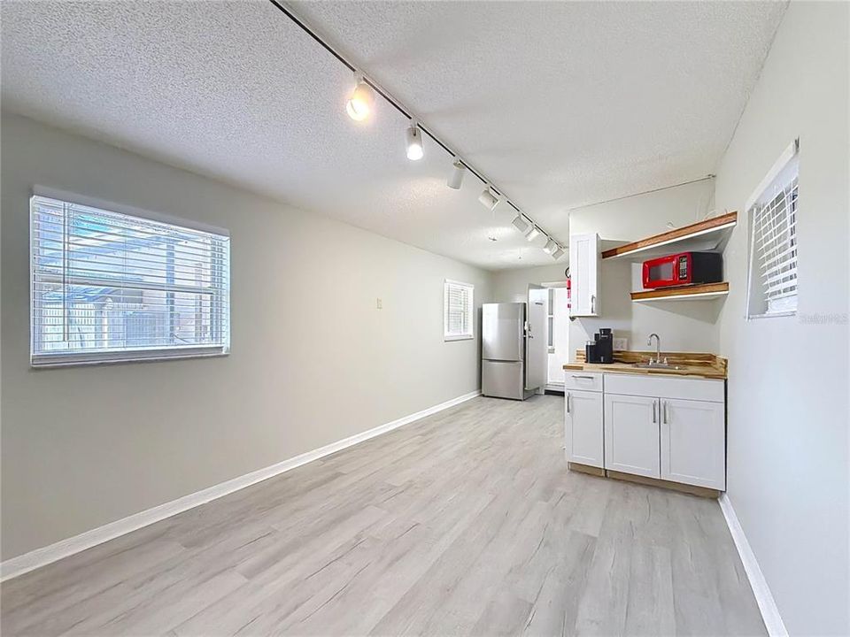 For Sale: $875,000 (4 beds, 5 baths, 2848 Square Feet)