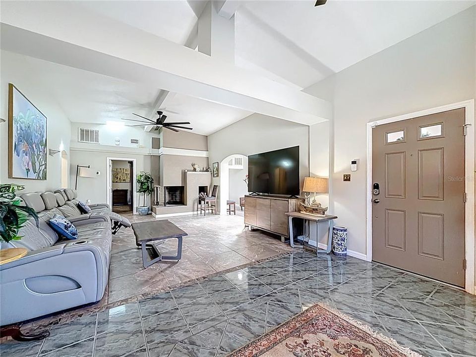 For Sale: $875,000 (4 beds, 5 baths, 2848 Square Feet)