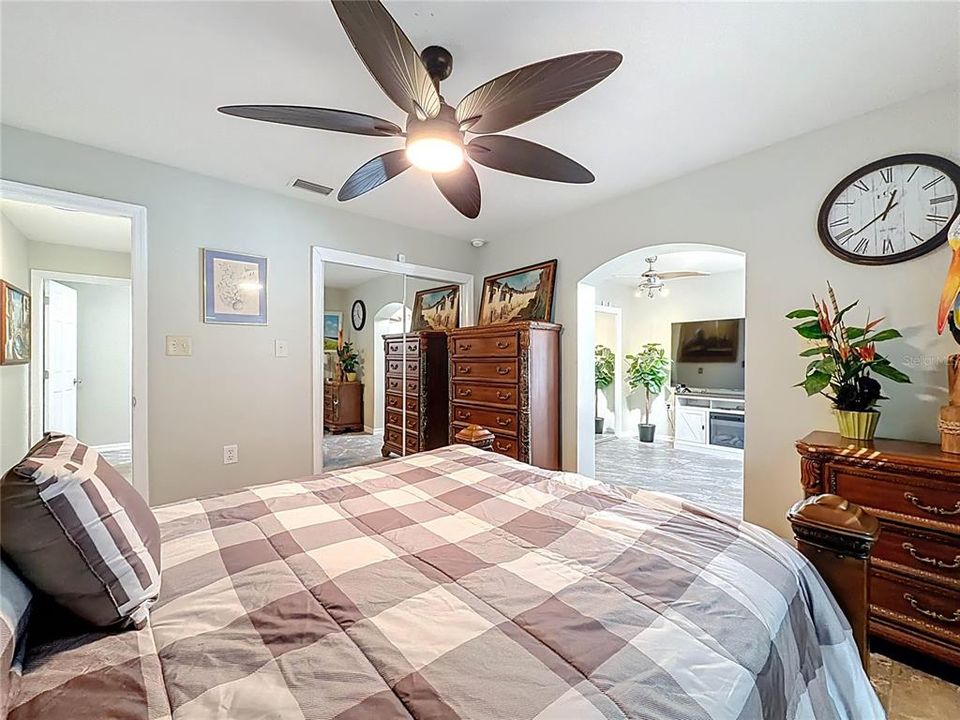 For Sale: $875,000 (4 beds, 5 baths, 2848 Square Feet)