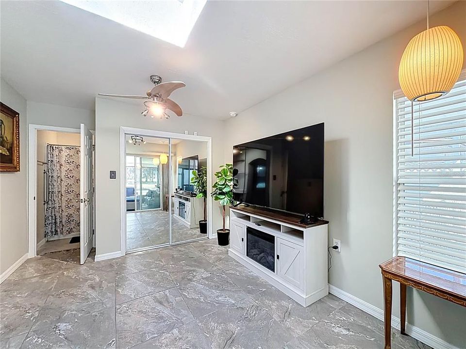 For Sale: $875,000 (4 beds, 5 baths, 2848 Square Feet)