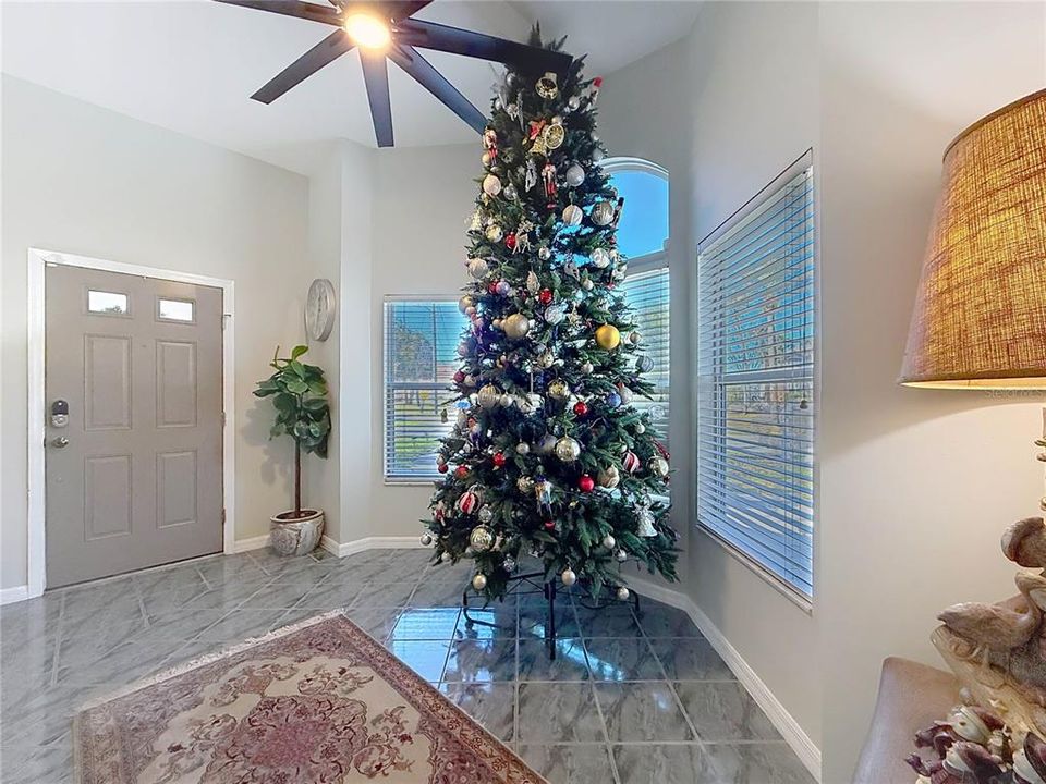 For Sale: $875,000 (4 beds, 5 baths, 2848 Square Feet)