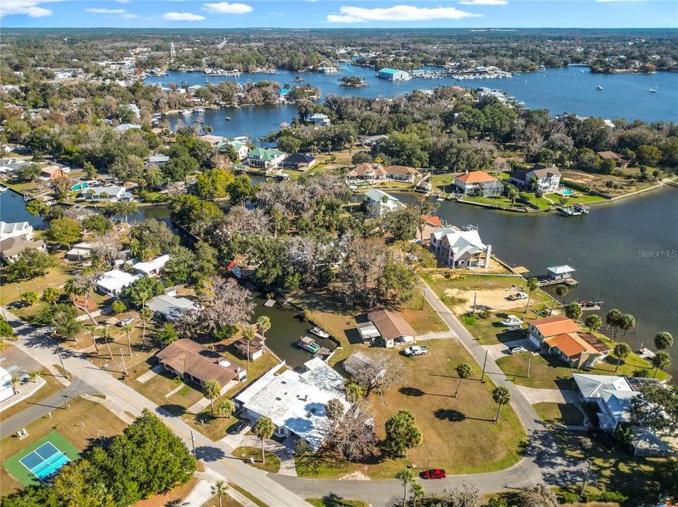 For Sale: $875,000 (4 beds, 5 baths, 2848 Square Feet)