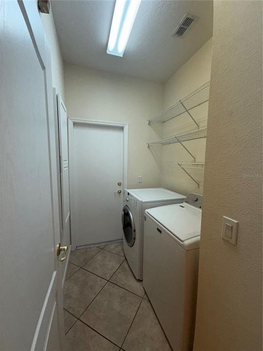 出租: $3,495 (4 贝兹, 3 浴室, 3040 平方英尺)