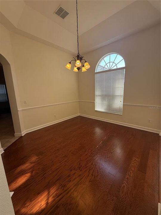 出租: $3,495 (4 贝兹, 3 浴室, 3040 平方英尺)