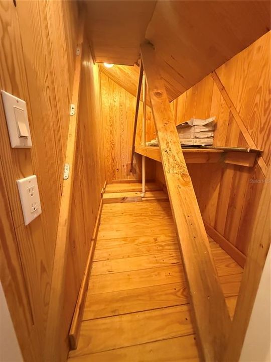 出租: $3,495 (4 贝兹, 3 浴室, 3040 平方英尺)