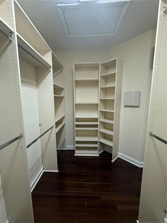 出租: $3,495 (4 贝兹, 3 浴室, 3040 平方英尺)