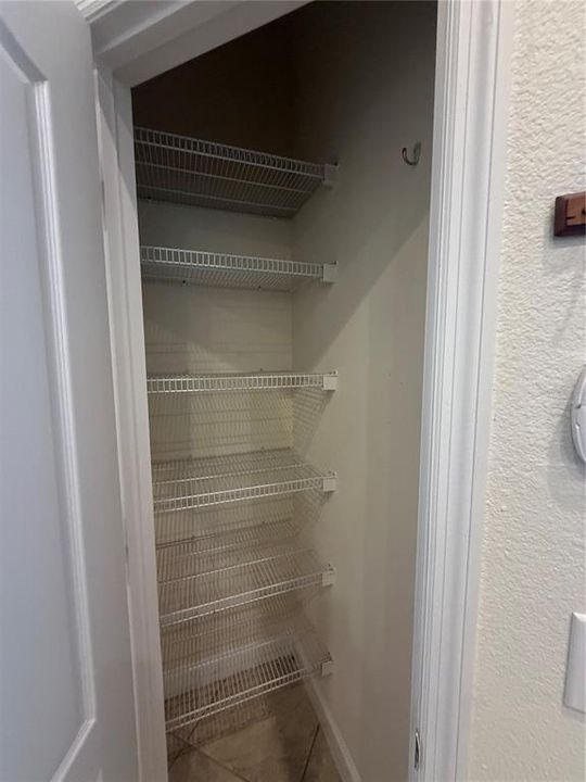 出租: $3,495 (4 贝兹, 3 浴室, 3040 平方英尺)