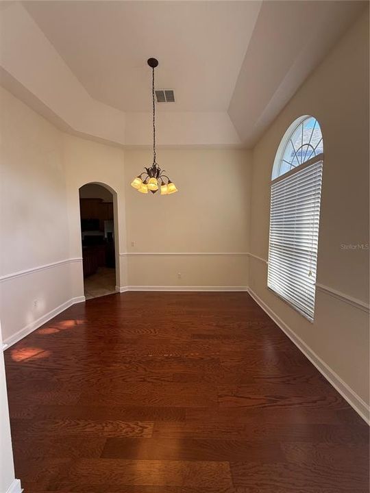 出租: $3,495 (4 贝兹, 3 浴室, 3040 平方英尺)