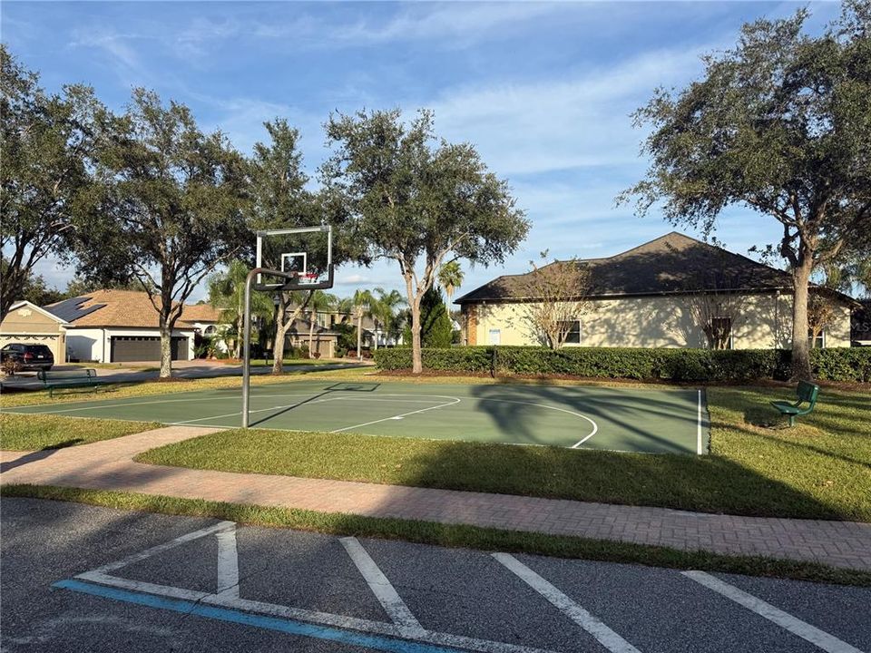 出租: $3,495 (4 贝兹, 3 浴室, 3040 平方英尺)