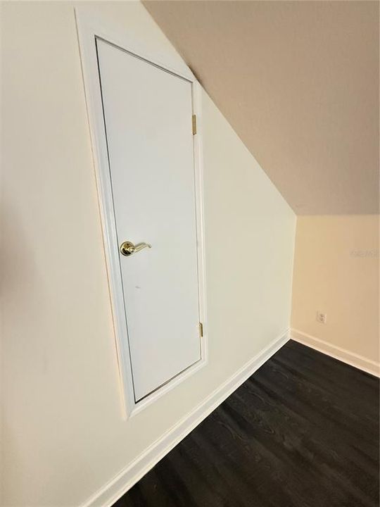 出租: $3,495 (4 贝兹, 3 浴室, 3040 平方英尺)