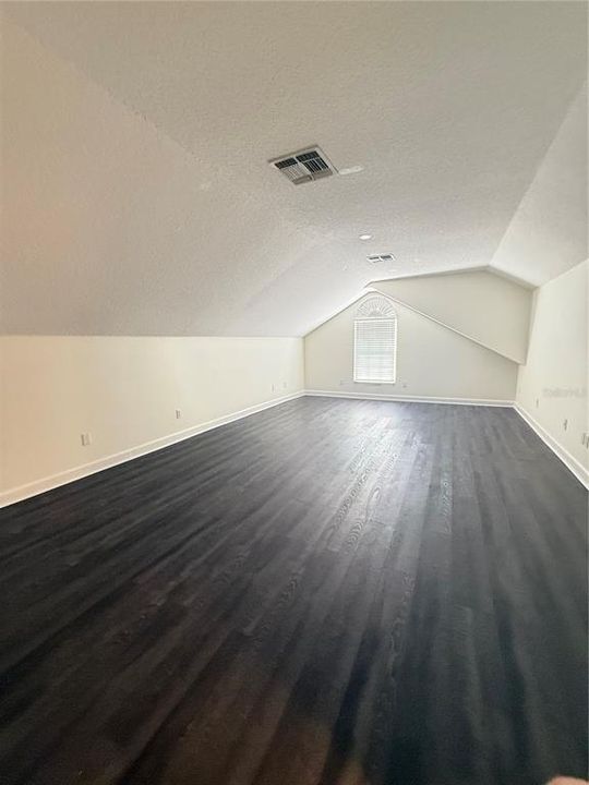 出租: $3,495 (4 贝兹, 3 浴室, 3040 平方英尺)