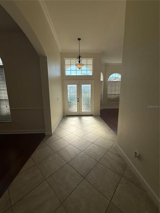 出租: $3,495 (4 贝兹, 3 浴室, 3040 平方英尺)