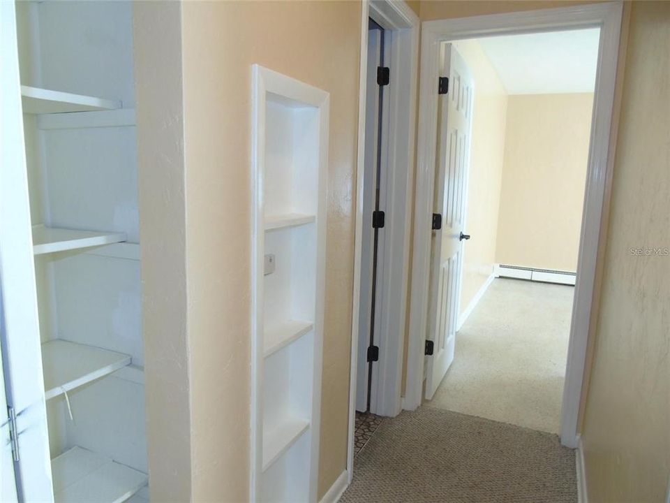 For Rent: $1,900 (3 beds, 2 baths, 1395 Square Feet)