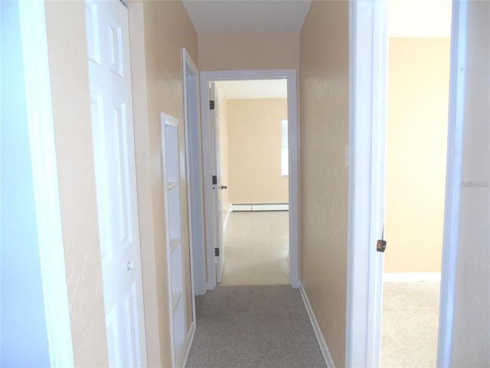 For Rent: $1,900 (3 beds, 2 baths, 1395 Square Feet)