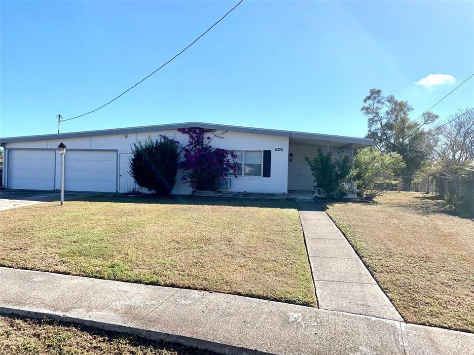 For Rent: $1,900 (3 beds, 2 baths, 1395 Square Feet)