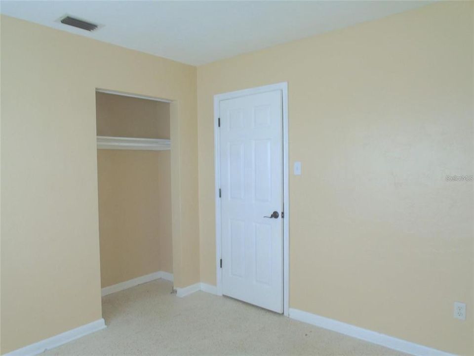 For Rent: $1,900 (3 beds, 2 baths, 1395 Square Feet)