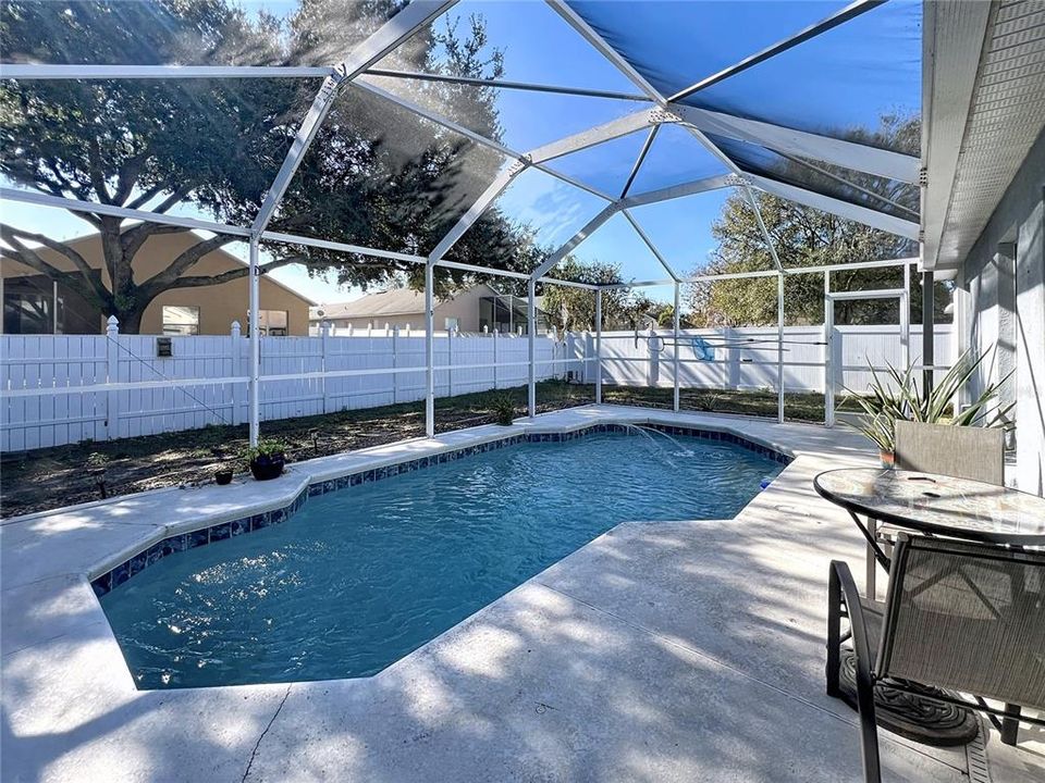 For Sale: $339,000 (4 beds, 2 baths, 2074 Square Feet)