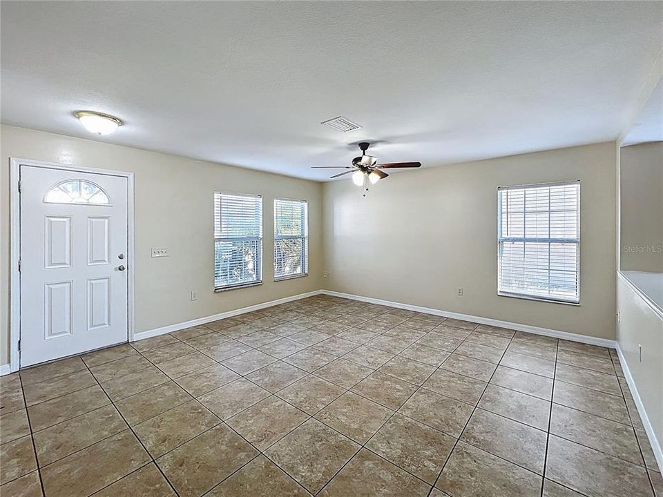 For Sale: $339,000 (4 beds, 2 baths, 2074 Square Feet)