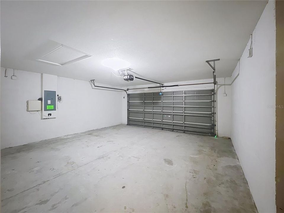 For Sale: $339,000 (4 beds, 2 baths, 2074 Square Feet)