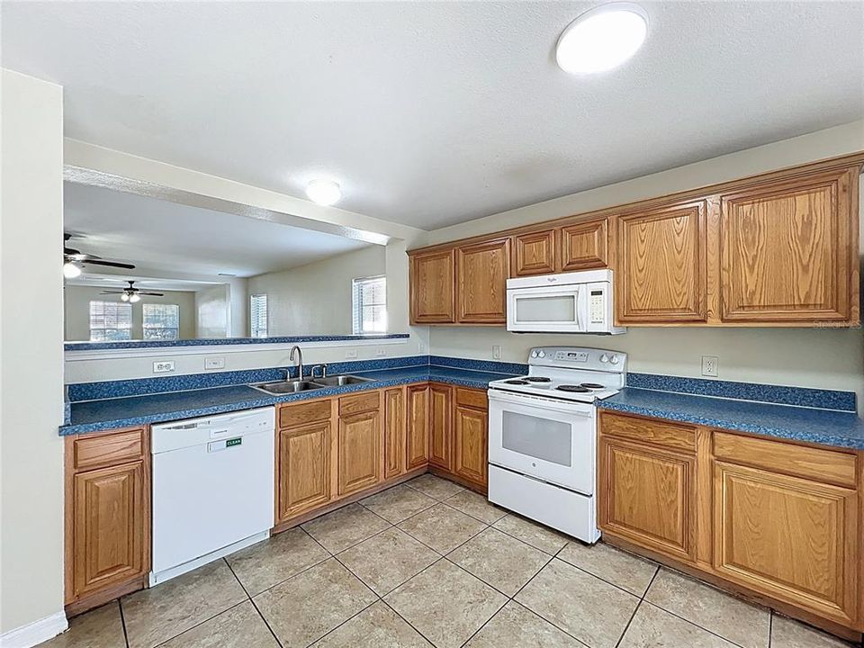 For Sale: $339,000 (4 beds, 2 baths, 2074 Square Feet)