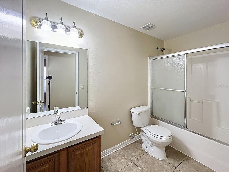 For Sale: $339,000 (4 beds, 2 baths, 2074 Square Feet)