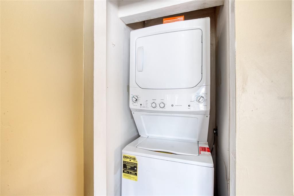 For Sale: $130,000 (2 beds, 2 baths, 1252 Square Feet)