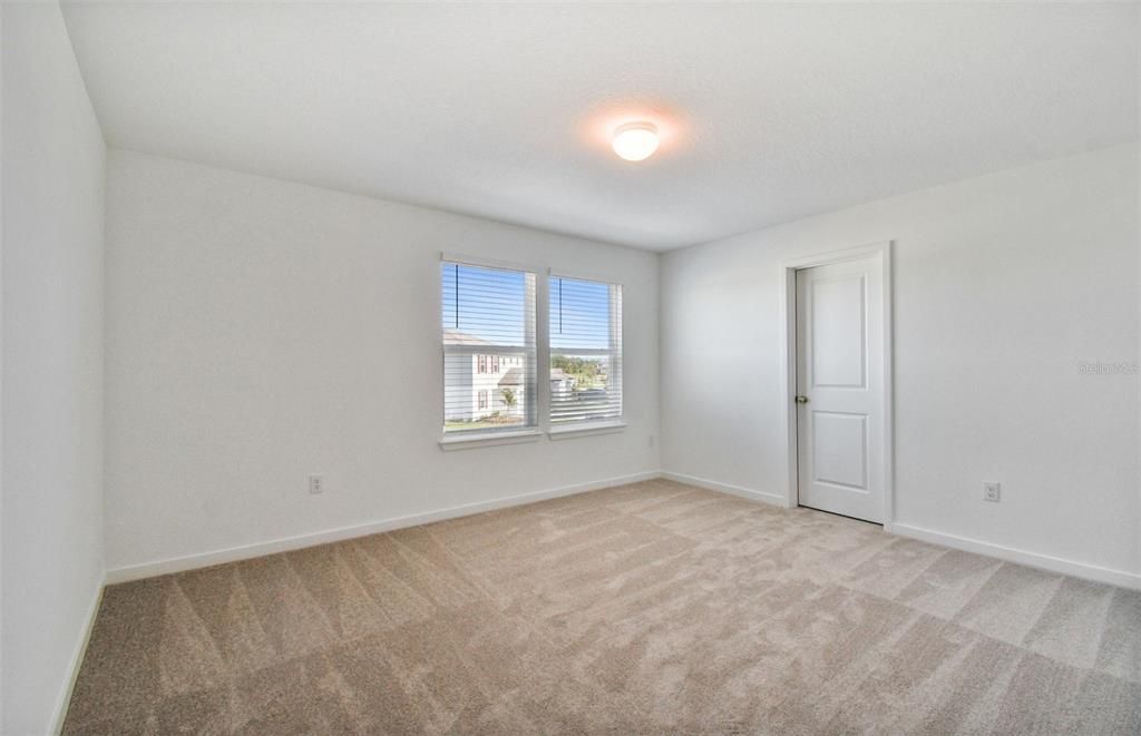 На продажу: $444,390 (4 спален, 2 ванн, 2894 Квадратных фут)