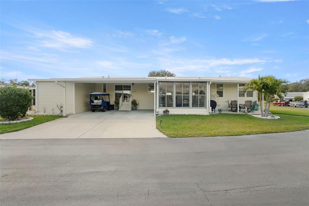 En Venta: $325,000 (2 camas, 2 baños, 1988 Pies cuadrados)