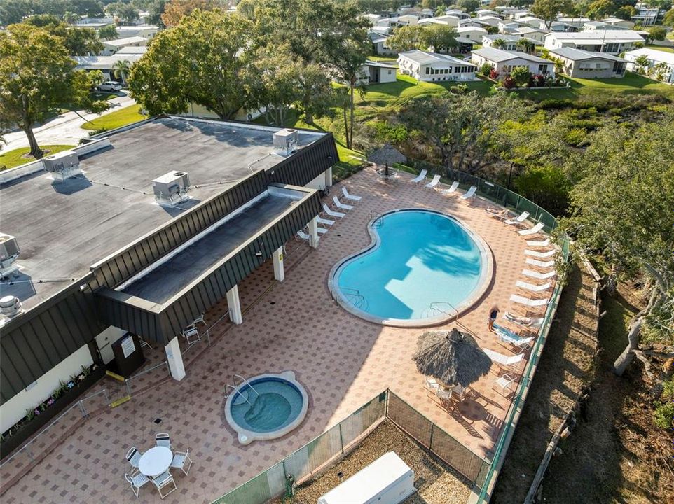 En Venta: $325,000 (2 camas, 2 baños, 1988 Pies cuadrados)