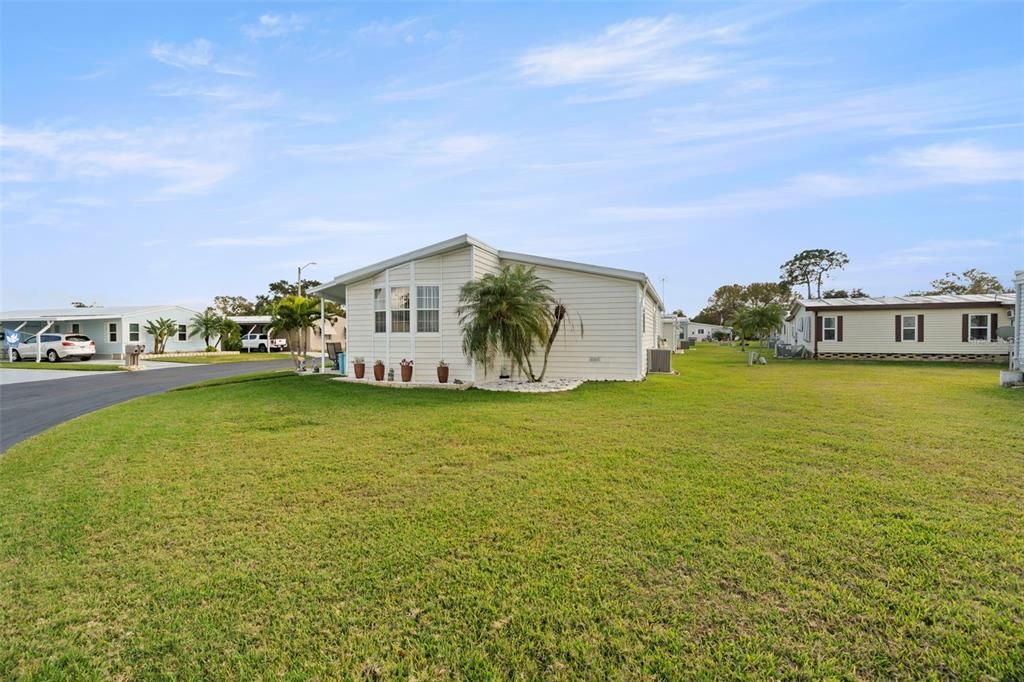 En Venta: $325,000 (2 camas, 2 baños, 1988 Pies cuadrados)