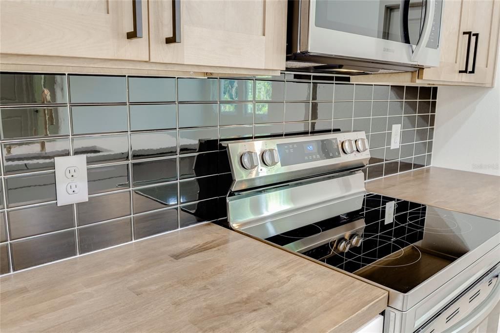 На продажу: $430,000 (3 спален, 3 ванн, 1783 Квадратных фут)