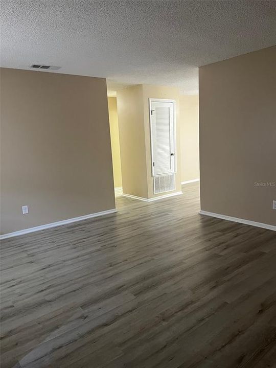 For Rent: $1,995 (3 beds, 2 baths, 1246 Square Feet)