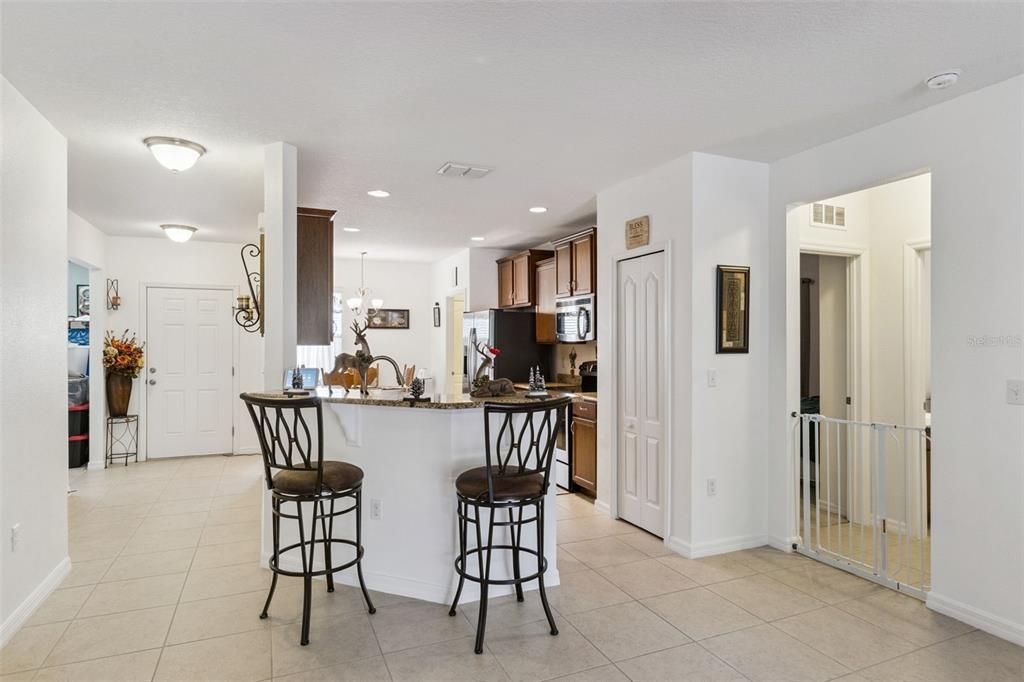 На продажу: $287,000 (3 спален, 2 ванн, 1581 Квадратных фут)