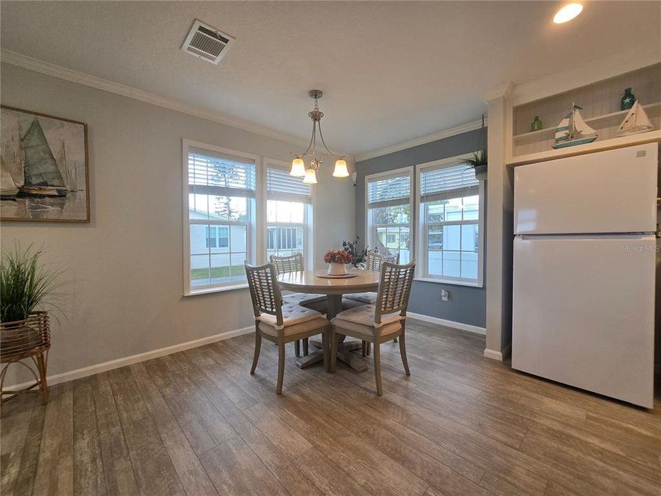 En Venta: $215,000 (2 camas, 2 baños, 1008 Pies cuadrados)