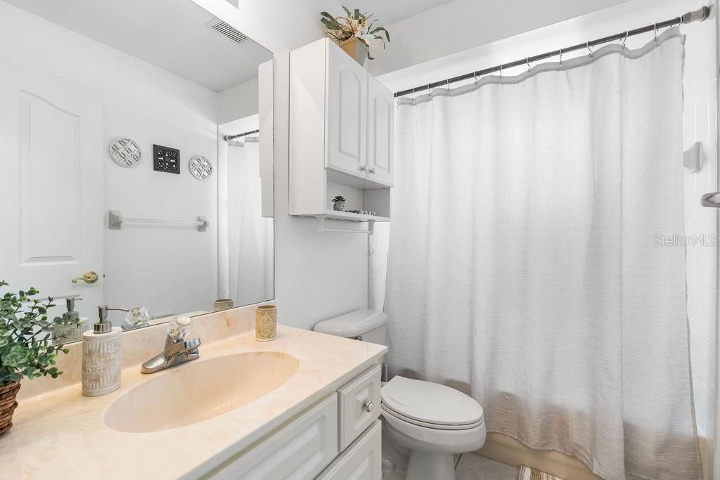 出租: $2,500 (3 贝兹, 2 浴室, 2031 平方英尺)