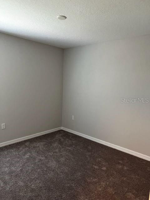 出租: $1,600 (3 贝兹, 2 浴室, 1200 平方英尺)