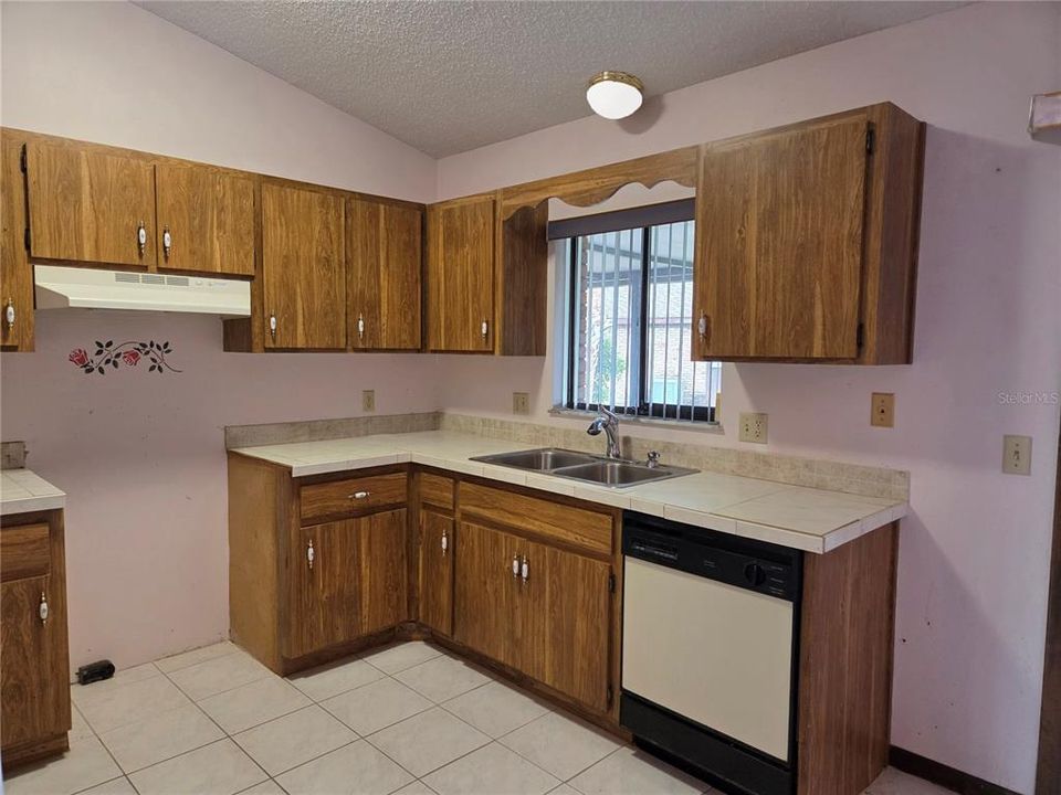 En Venta: $174,900 (3 camas, 2 baños, 1116 Pies cuadrados)