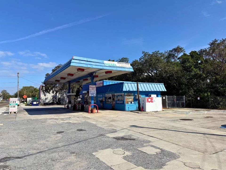 На продажу: $1,050,000 (0 спален, 0 ванн, 1377 Квадратных фут)