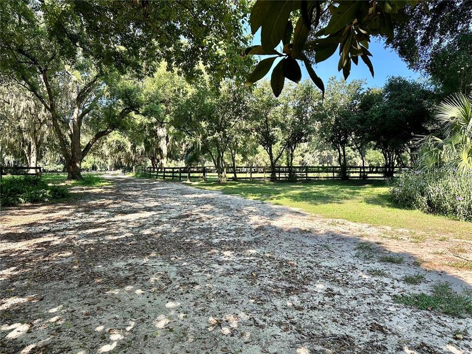 待售: $550,000 (2 贝兹, 2 浴室, 1884 平方英尺)