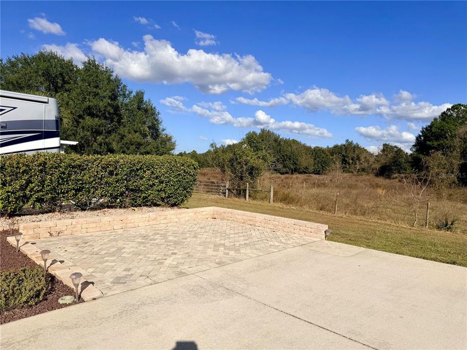 На продажу: $87,900 (0.12 acres)