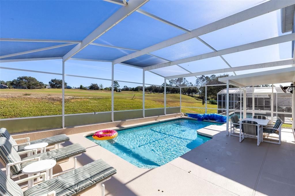 For Sale: $532,000 (5 beds, 4 baths, 2700 Square Feet)