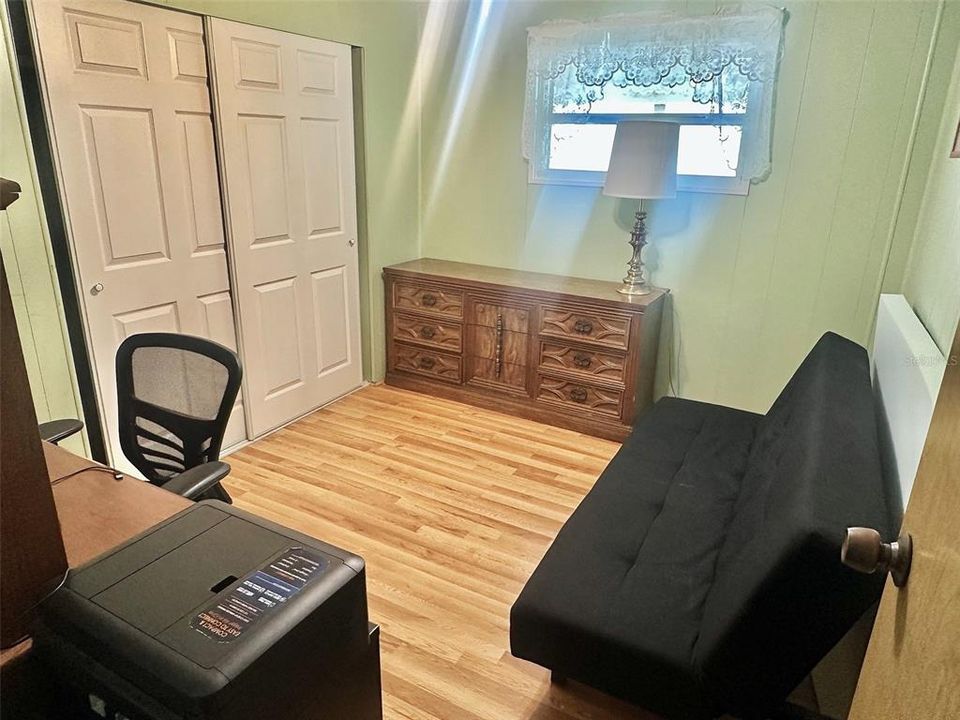 For Sale: $139,900 (3 beds, 2 baths, 1000 Square Feet)