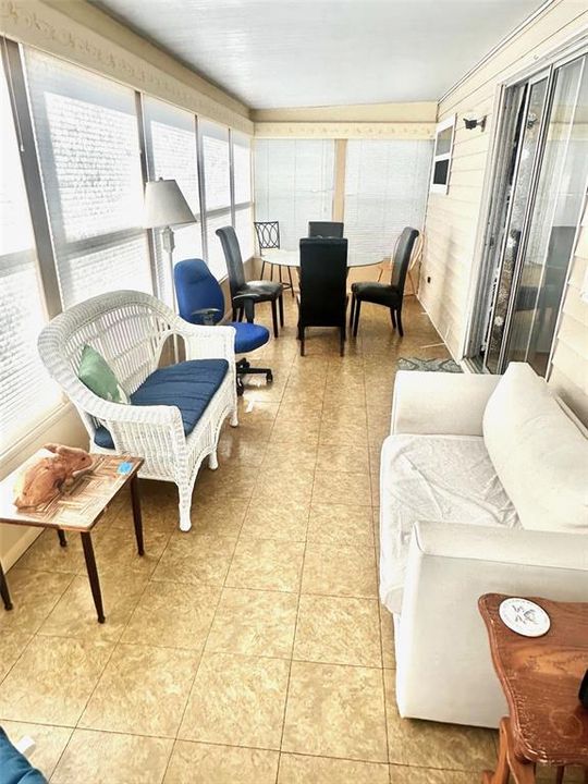 For Sale: $139,900 (3 beds, 2 baths, 1000 Square Feet)